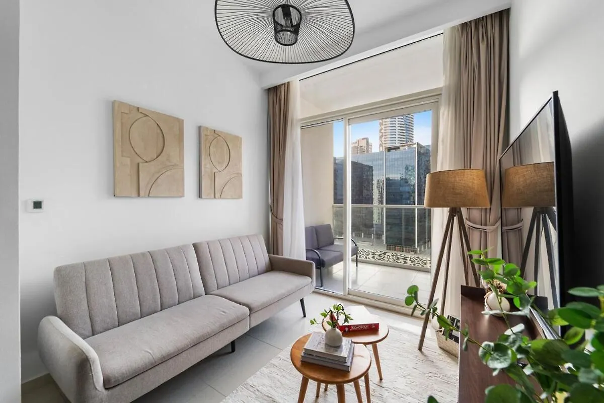 Apartment First Class 1Br Iconic Views & Elegance Dubai